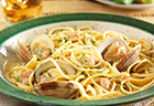 Easy One-Pot Spaghetti & Clams
