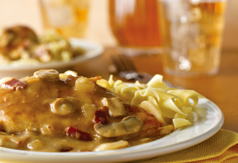 Image of Chicken With Bacon In White Wine Sauce, Campbells Kitchen