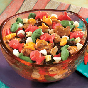 Holiday Goldfish® Party Mix