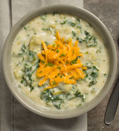 Creamy Kale and Quinoa Broccoli Soup Creamy Kale and Quinoa Broccoli Soup