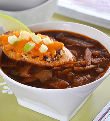 French Onion Soup with Cheddar and Apple French Onion Soup with Cheddar and Apple