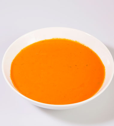 CAMPBELL'S® SIGNATURE CREAMY TOMATO BASIL BISQUE
CAMPBELL'S® SIGNATURE CREAMY TOMATO BASIL BISQUE