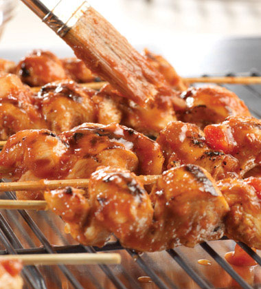 GARLIC & LIME GRILLED CHICKEN SKEWERS GARLIC & LIME GRILLED CHICKEN SKEWERS