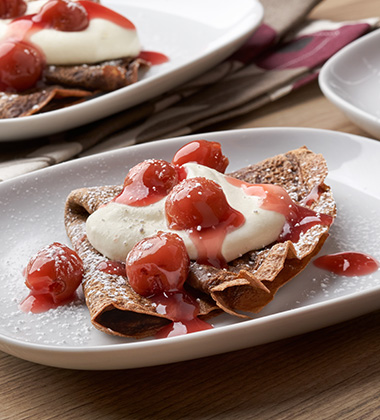 CHOCOLATE CREPES WITH CHERRIES CHOCOLATE CREPES WITH CHERRIES