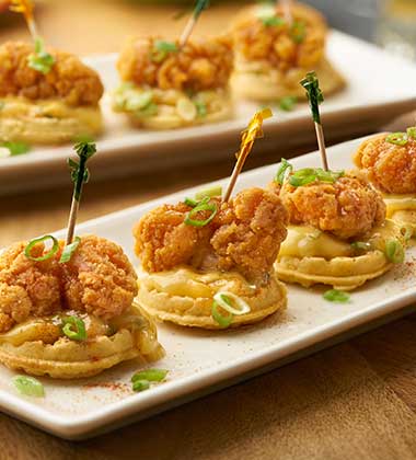 CREAMY CHICKEN AND WAFFLE SLIDERS CREAMY CHICKEN AND WAFFLE SLIDERS