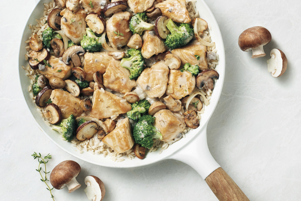 Poelee De Poulet Champignons Et Brocoli Cuisinez Avec Campbells