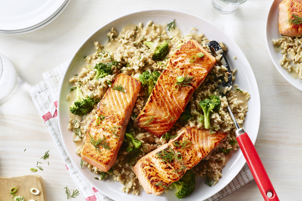 Salmon with quick veggie rice