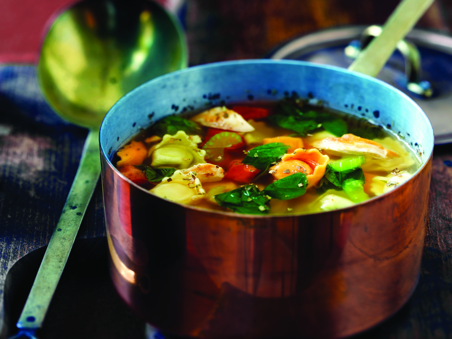 Chicken and Spinach Tortellini Soup Recipe | Cook With Campbells Canada