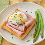 Poached Eggs and Ham on Puff Pastry