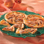 Mini Peach Struesel Tarts