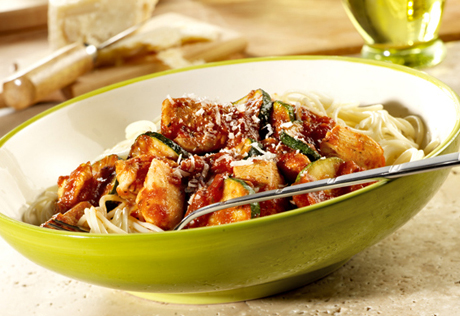 Spaghetti with Chunky Chicken-Vegetable Sauce