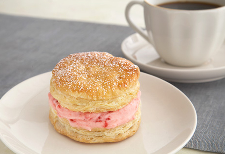 Strawberry Whoopie Puffs