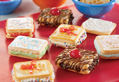 Chessmen® Sandwich Cookies