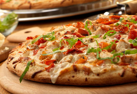 Chicken Alfredo Pizza