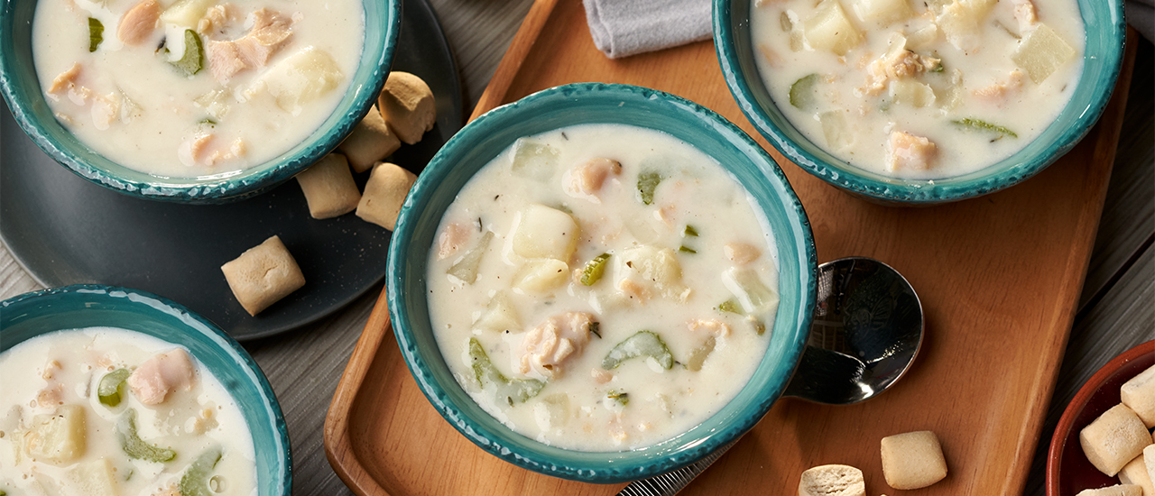 Creamy New England Style Clam Chowder Recipe