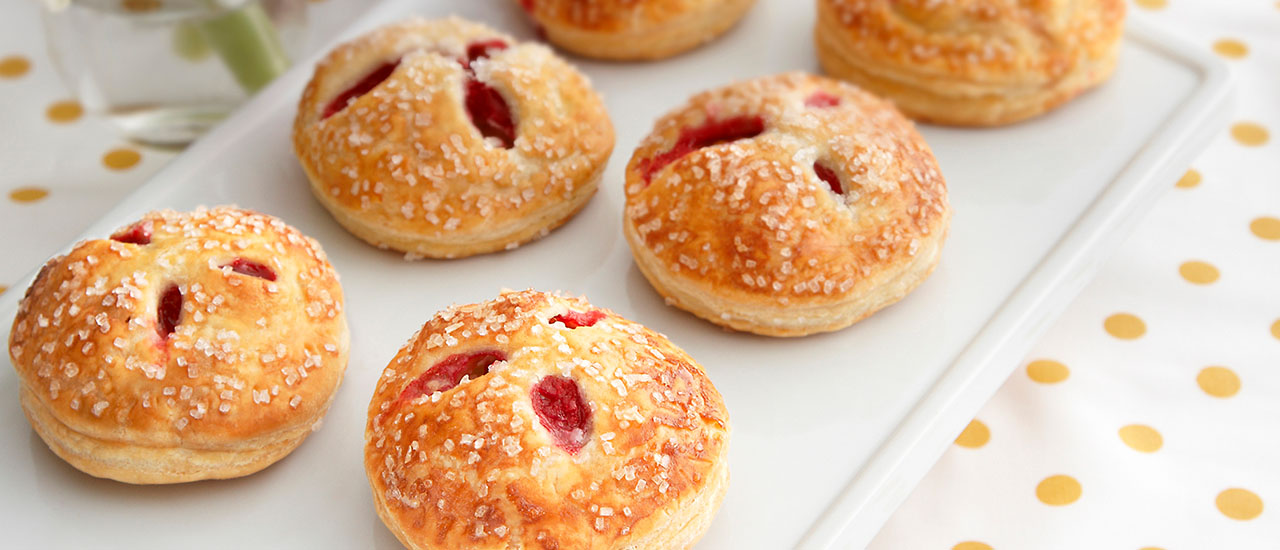 Red Raspberry & White Chocolate Cream Hand Pies