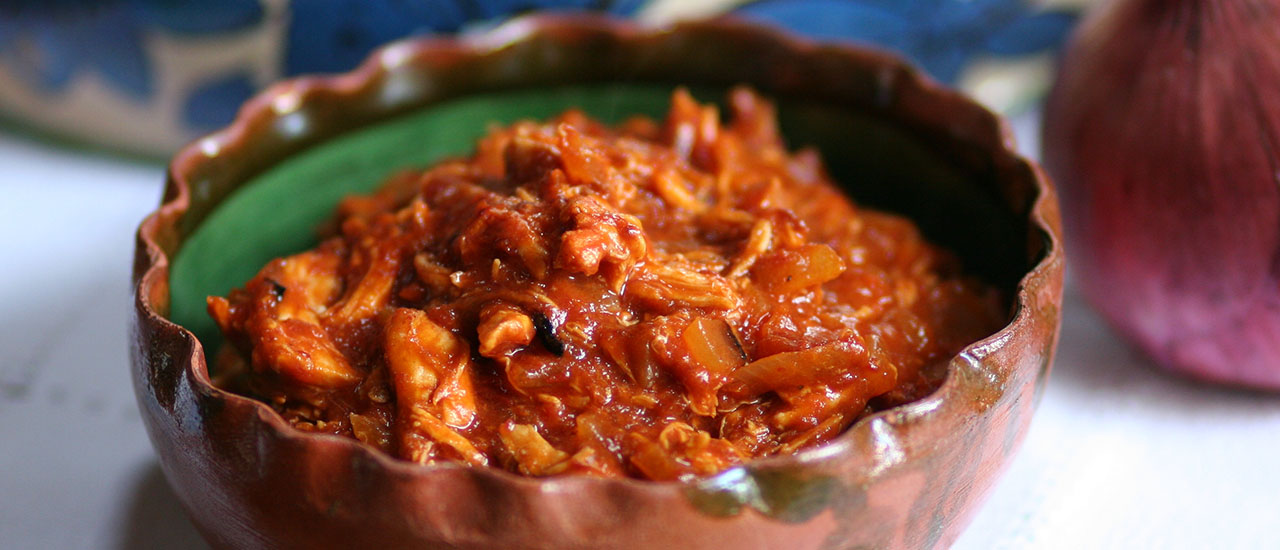 Tinga de Pollo (Oaxaca-Style Spicy Shredded Chicken Stew)